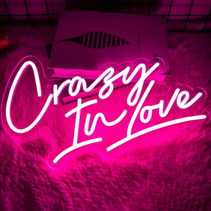 Bespoke Neon Logo Sign – Tailored LED Wall Art for Home or Office Decor